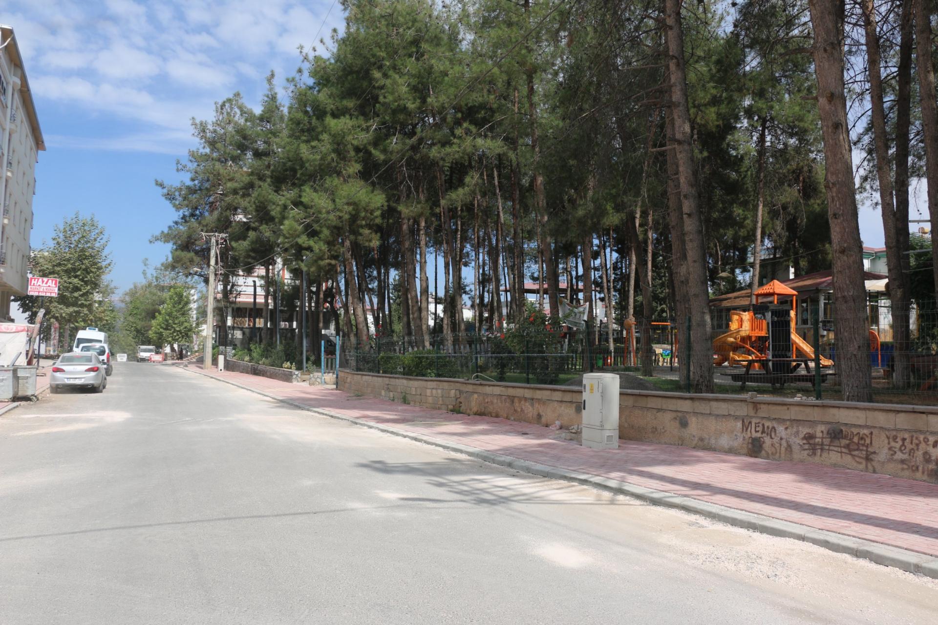 Kaldırım Yenileme Çalışmalarımız Devam Ediyor